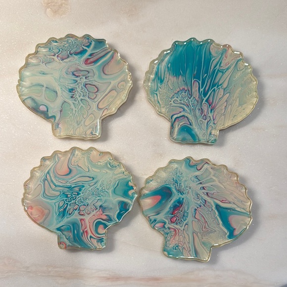 Other - Set of acrylic lucite 4 Shell-Shaped Coasters